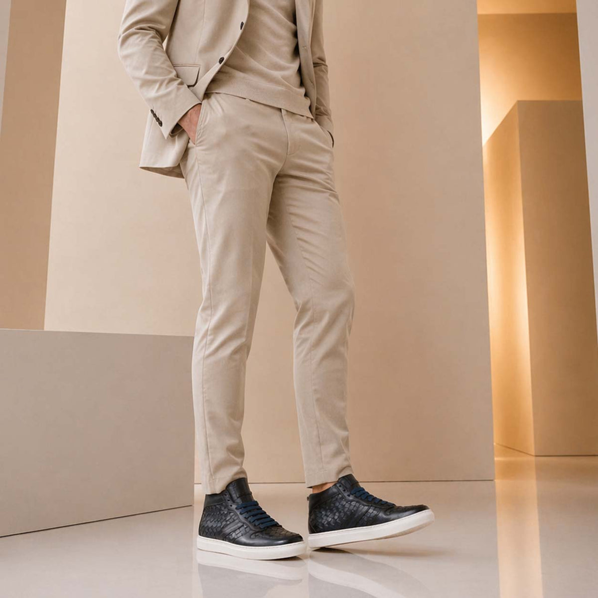 Sneaker alti da uomo in pelle blu intrecciata Domizio - LeonardoShoes
