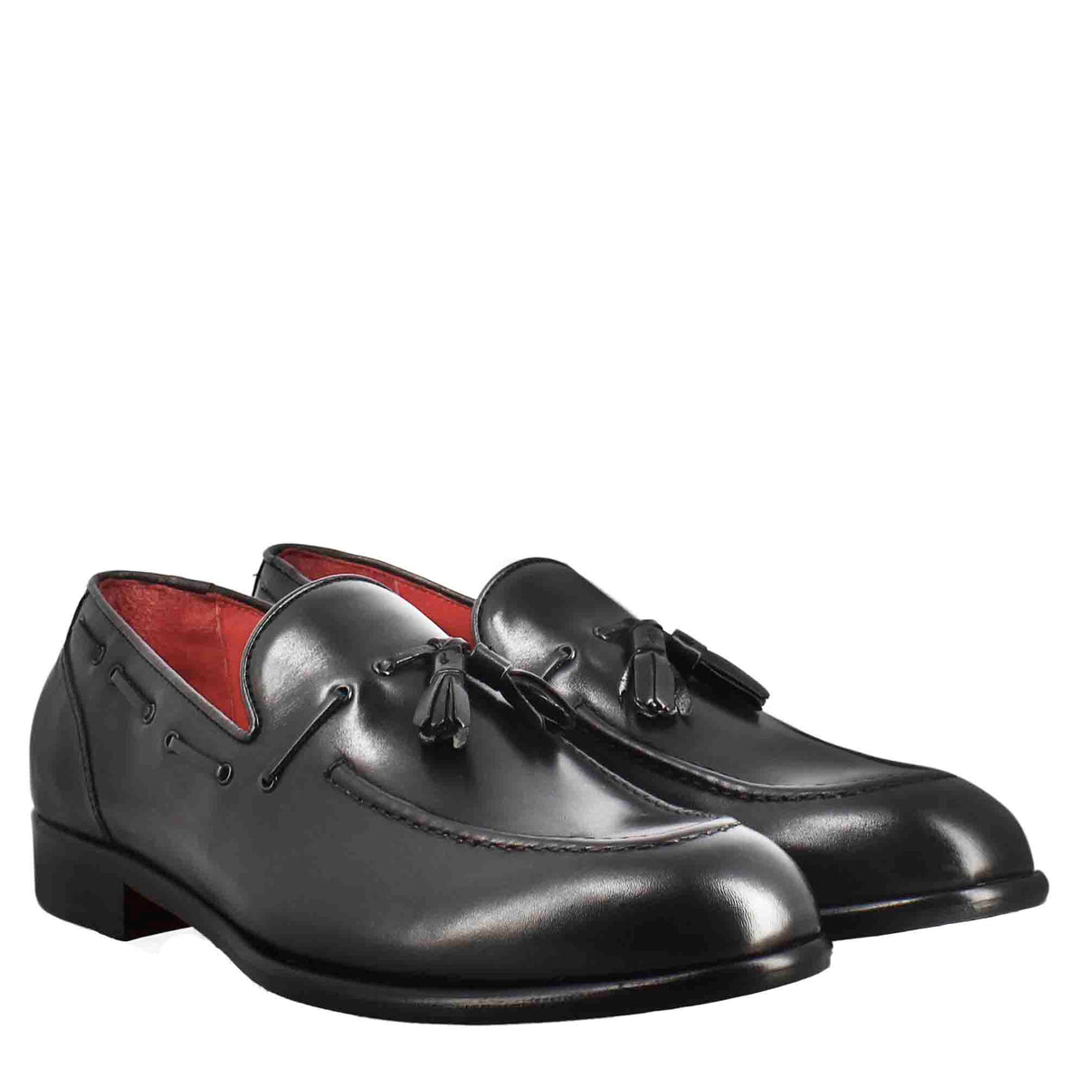 Mocassino con nappine da uomo in pelle colore nero - LeonardoShoes