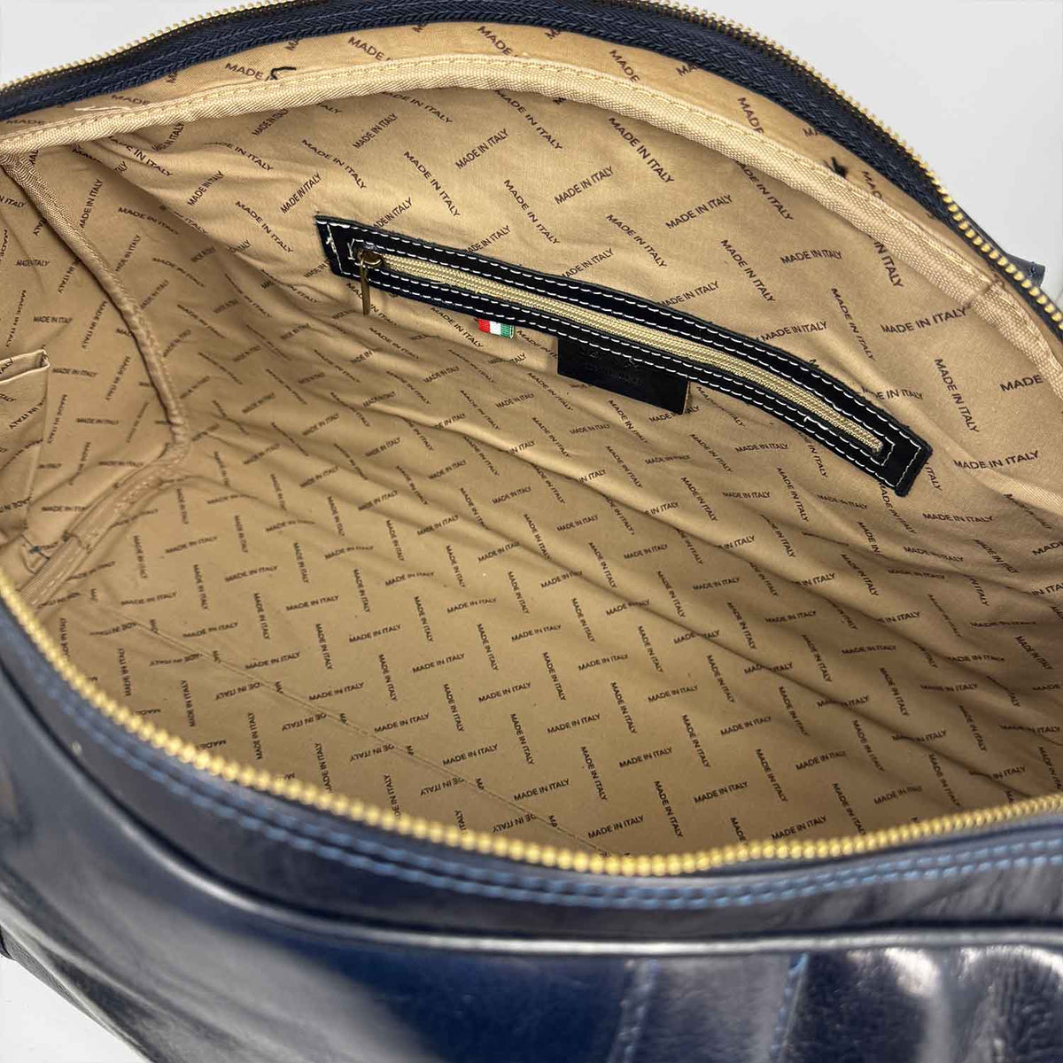Borsone grande da viaggio in pelle blu con tracolla