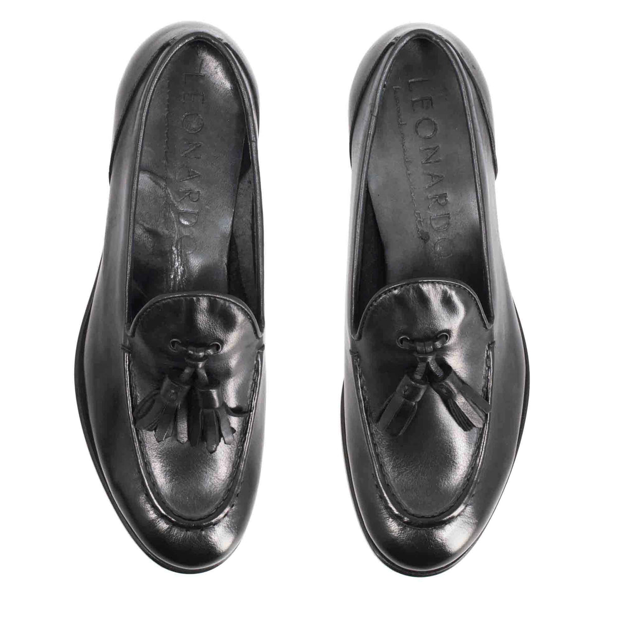 Mocassini da donna artigianali in pelle nera con nappine - LeonardoShoes