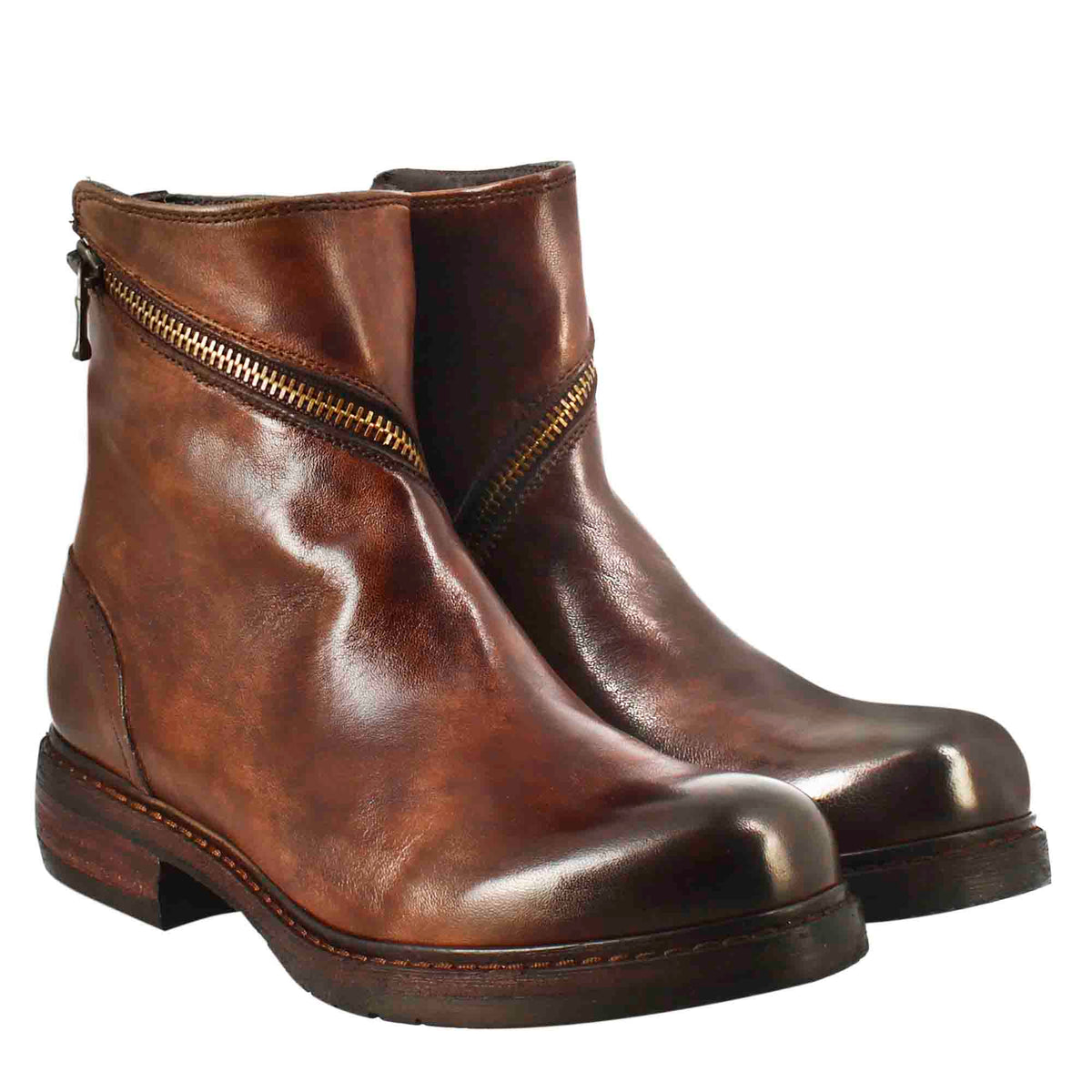 Stivaletto da donna in pelle lavata colore marrone con zip diagonale - LeonardoShoes