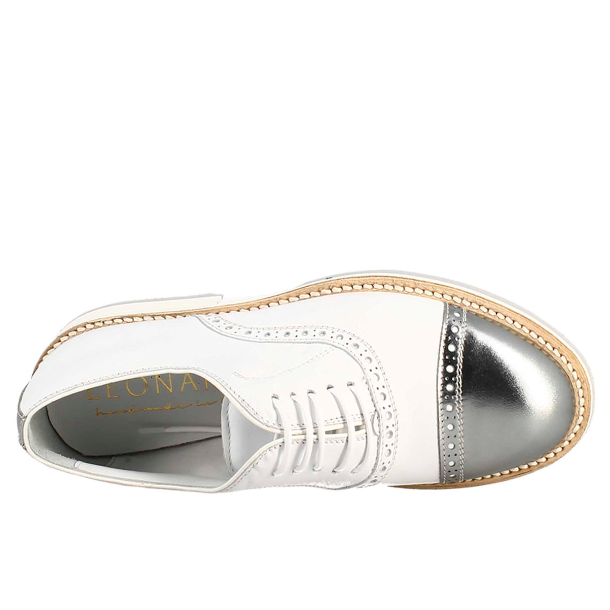 Scarpe golf artigianali in pelle bianco e dettagli in argento - LeonardoShoes