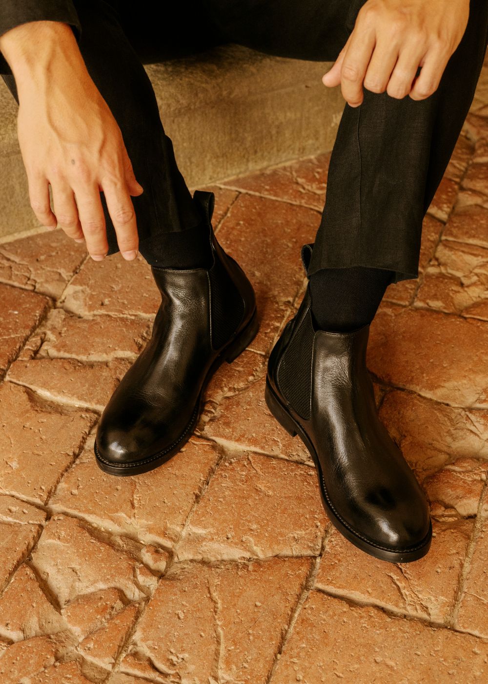 Stivaletto Chelsea moderno colore nero da uomo - LeonardoShoes