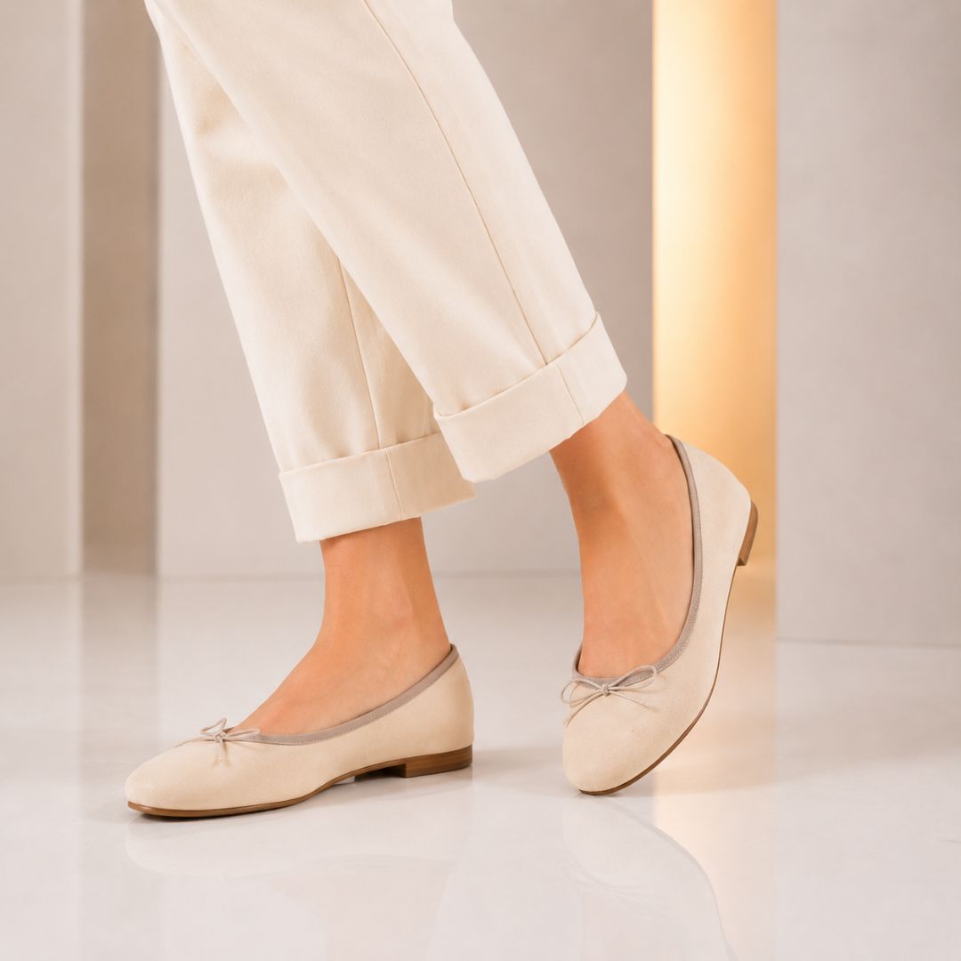Ballerina da donna Fiocco in camoscio beige sfoderate - LeonardoShoes