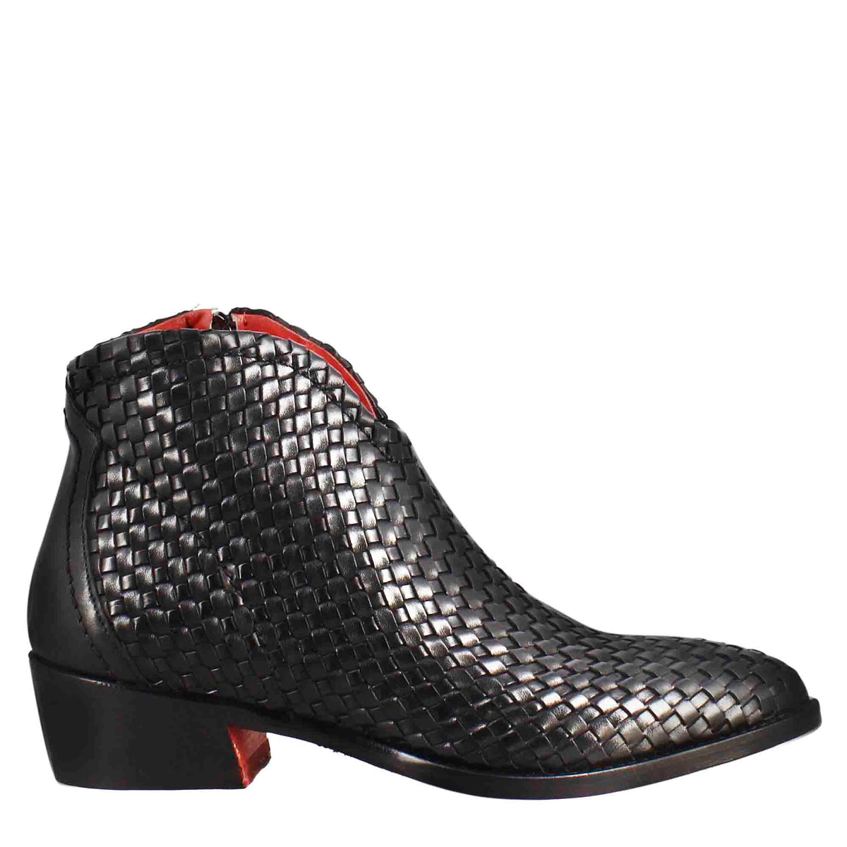 Stivaletto da donna con tacco medio in pelle intrecciata colore nero - LeonardoShoes