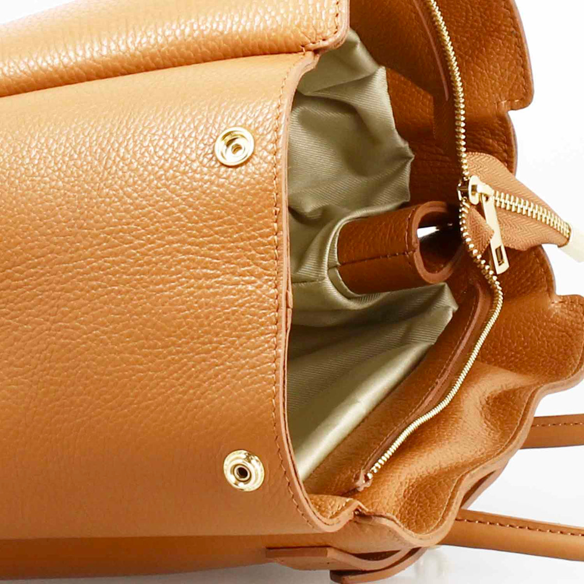 Borsa a spalle da donna in pelle marrone chiaro Giulia - LeonardoShoes