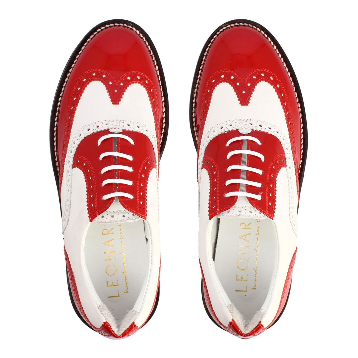 Scarpe da golf artigianali in pelle bianca con dettagli colore rosso - LeonardoShoes