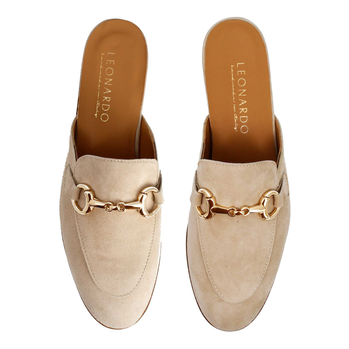 Sabot da donna in pelle scamosciata beige con fibbia oro - LeonardoShoes
